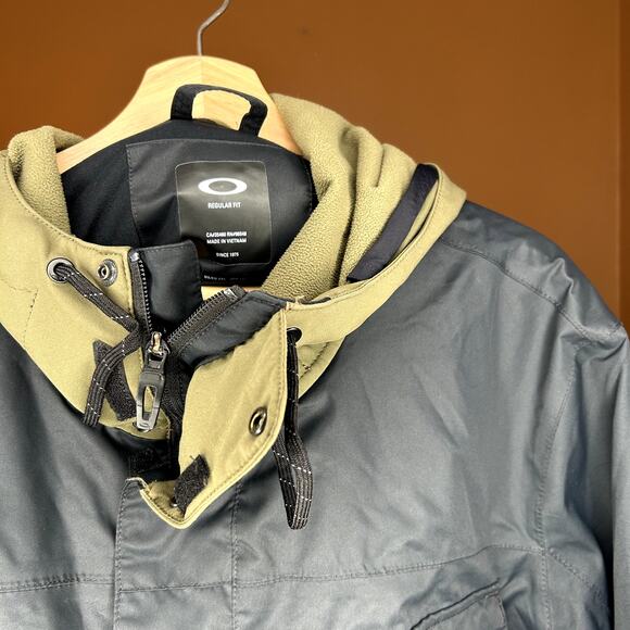 Oakley Winter Ski / Snowboard Jacket XXL - Picture 6 of 6